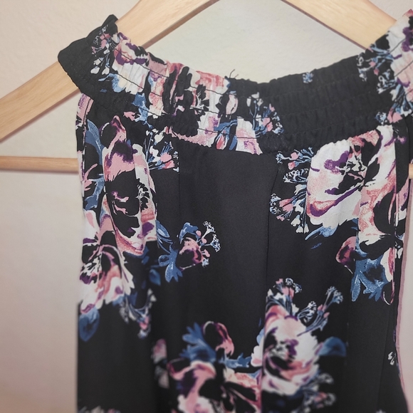 Torrid Women's Black Floral Sleeveless Halter Top Size L (0) - Picture 3 of 6